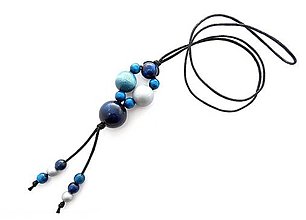 Náhrdelníky - Dřevěné korále dlouhé-malířova paleta (Modrá,světle modrá,stříbrná,tyrkysová) - 15900504_