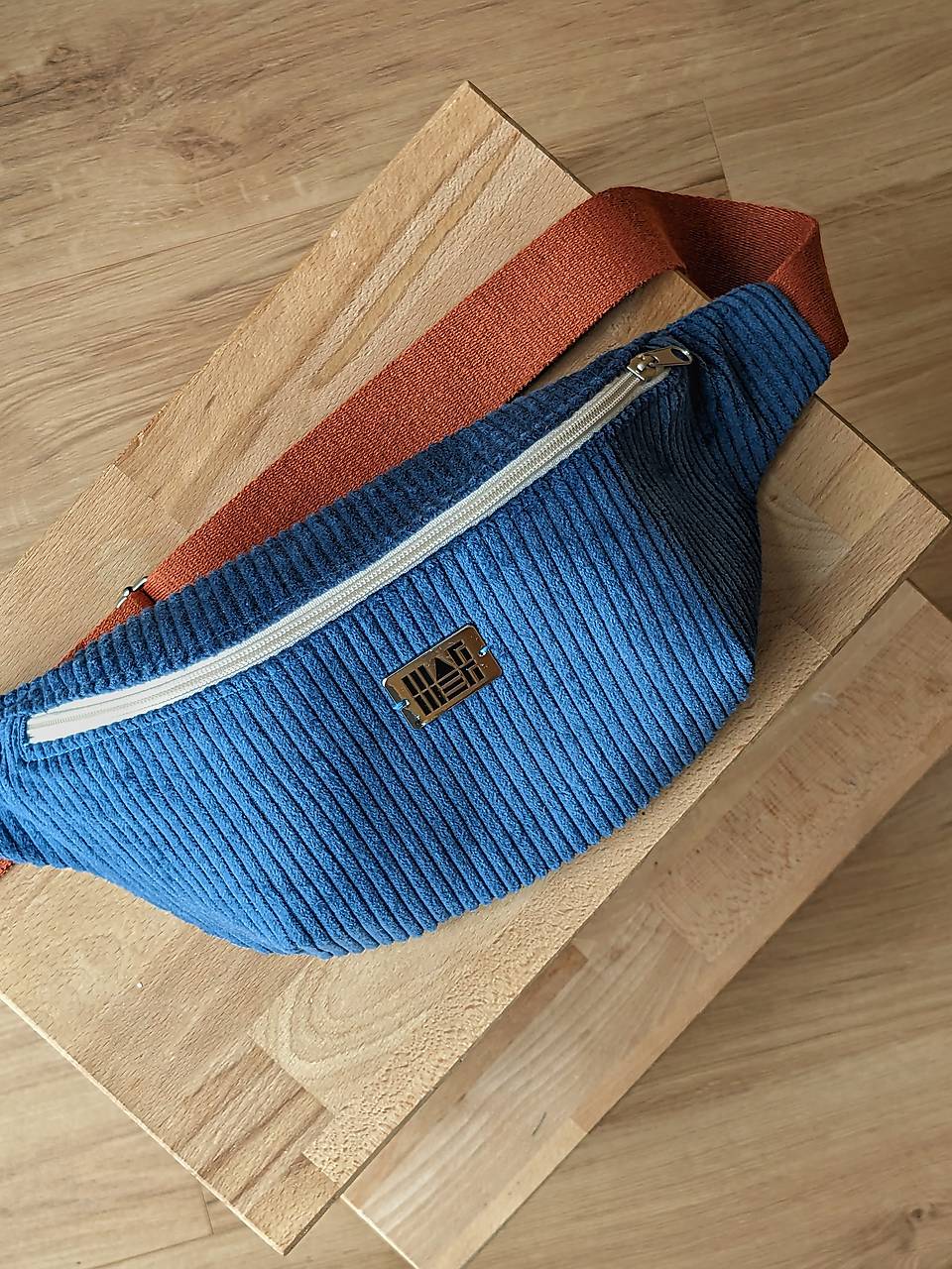 Menčestrová ľadvinka - modrá