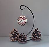 Dekorácie - Vianočná guľa z korálikov - priemer 7 cm - v krabičke - 15905977_