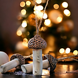 Dekorácie - Vianočné hríbiky zo žaluďov - 15904079_