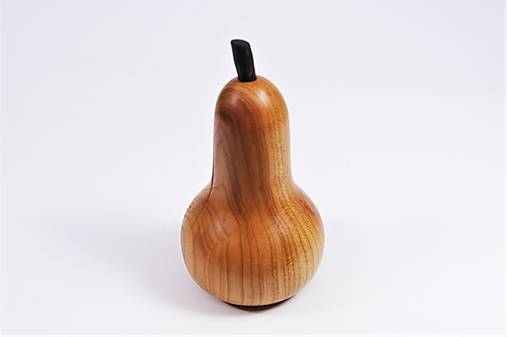 Dekoratívna hruška z marhuľového dreva