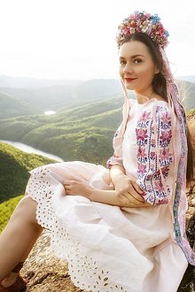 Šaty - Ružové vyšívané šaty Zámutovské kvety - 15916728_