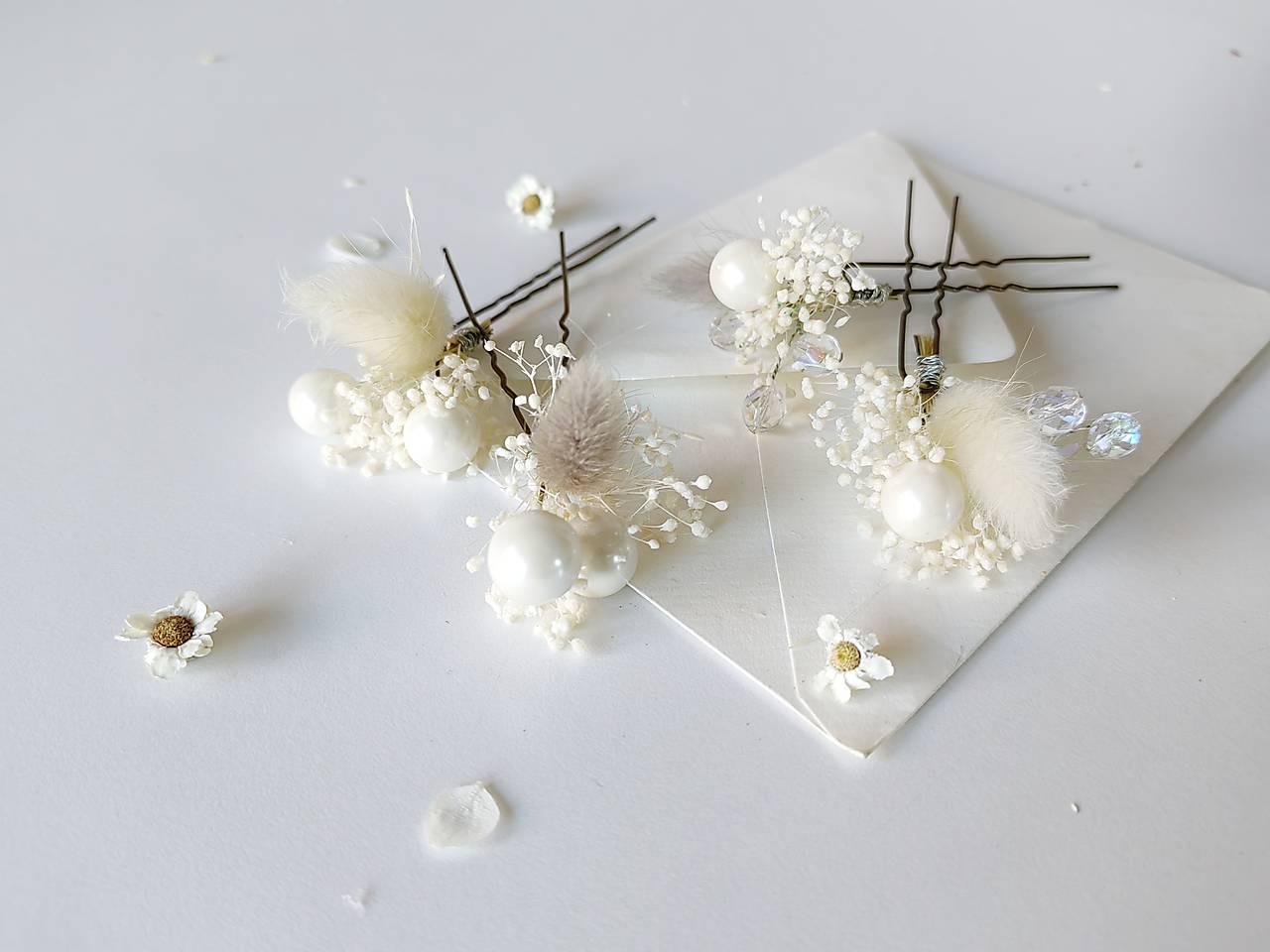 Kvetinové vlásenky "na krídlach snívania" 