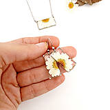 Sady šperkov - Margarétkový SET _ Živicová súprava náušníc s náhrdelníkom - 15916754_