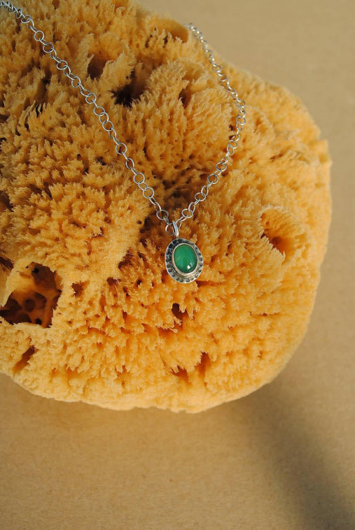 Prívesok s chrysoprasom