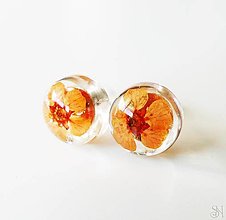 Náušnice - Oranžové živicové napichovacie náušnice s kvetmi 3 - 15922626_