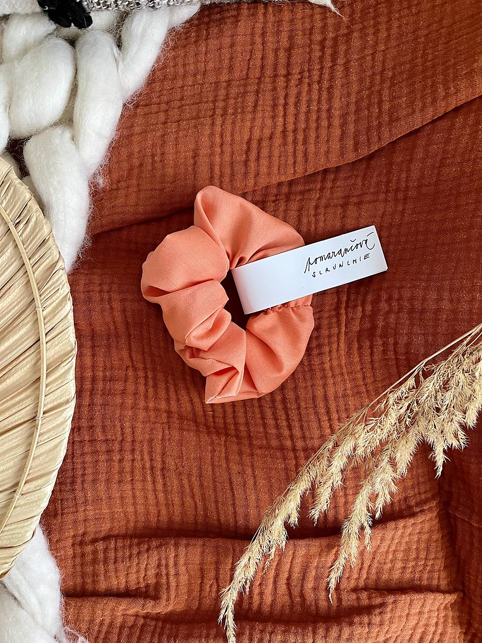 Upcyklovaná scrunchie (Pomarančová)