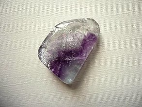 Minerály - Troml. – fluorit duhový 26 mm, č.69f - 15924330_