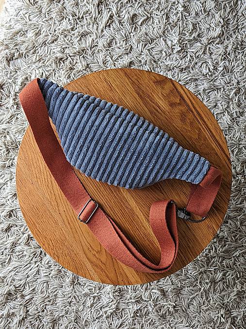 Menčestrová ľadvinka - šedá