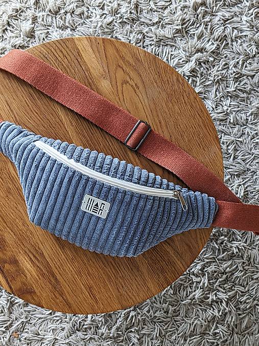 Menčestrová ľadvinka - šedá