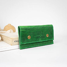 Peňaženky - Kožená midi peňaženka (crazy green) - 15925679_