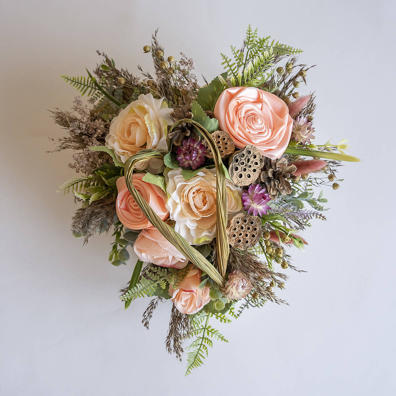 Aranžmán na hrob- srdiečko  (Oranžová)