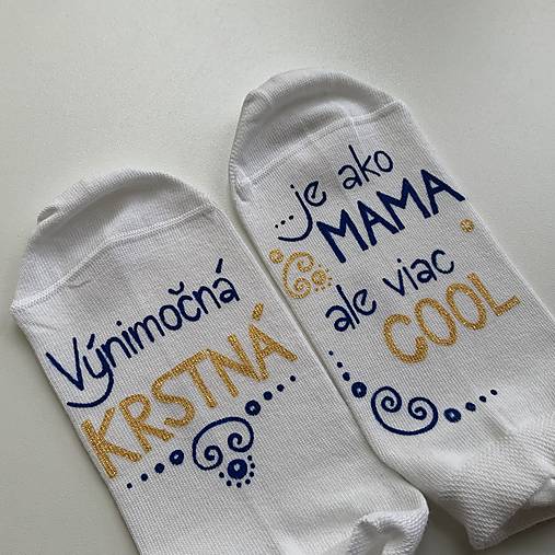 Maľované ponožky pre KRSTNÚ/KRSTNÉHO, ktorí sú výnimoční a COOL (Biele členkové v modro zlatej)