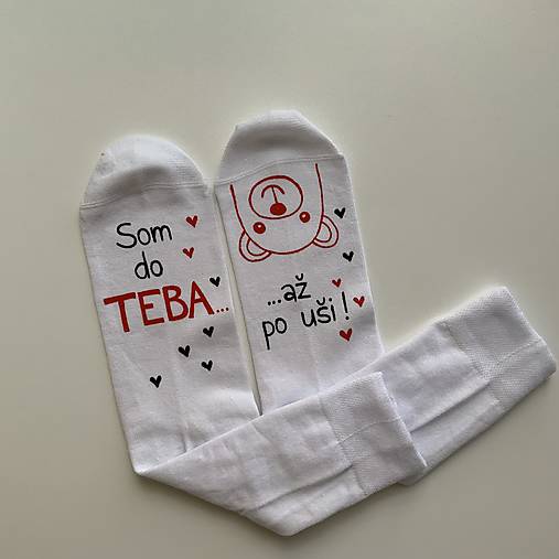 Maľované ponožky s nápisom: "Som do teba / až po uši" (sada biele + červené)