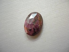 Minerály - Broušené vajíčko - rubín 17 mm č.19f - 15928395_