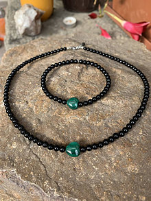 Náramky - náhrdelník Onyx a náramok Onyx so srdcom z Malachitu - 15933063_