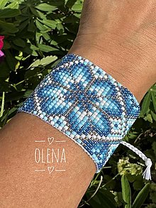 Náramky - Náramok "Modra čipka" tkaný z rokajlových korálok Preciosa, slovanský etnický ornament, ručná výroba - 15934528_