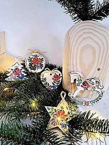 Dekorácie - Drevené vianočné ozdoby na stromček, maľované - 15938972_