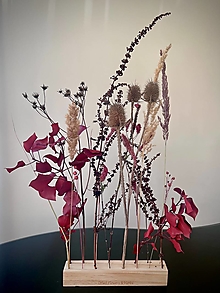 Dekorácie - Podstavec so sušenými kvetmi a rastlinami - 15943544_