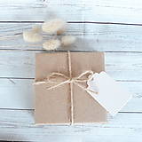 Sviečky - Prírodné sójové čajové sviečky v darčekovej krabičke napríklad pre pani učiteľku - 15945381_