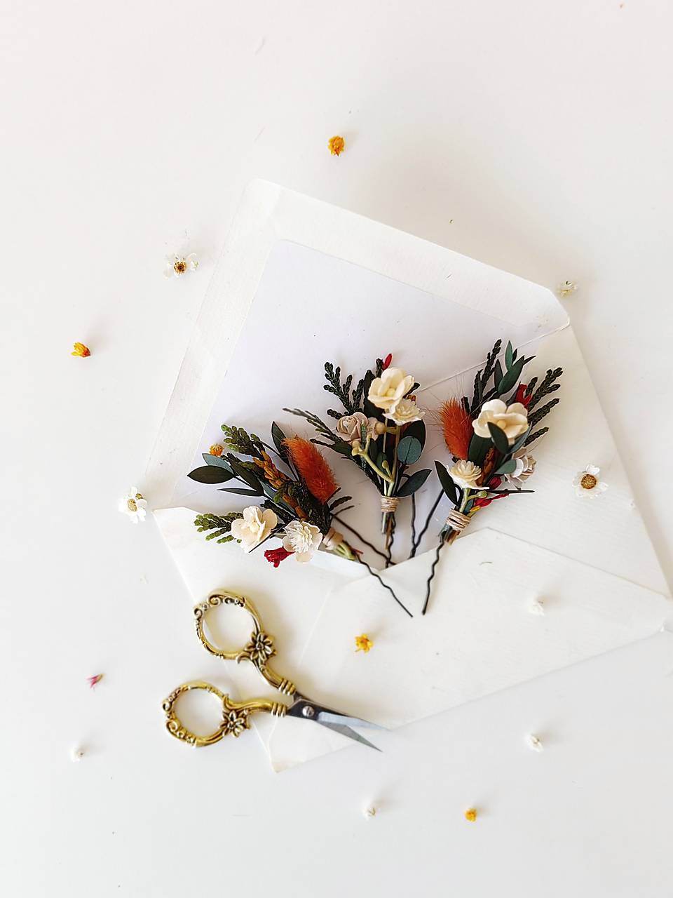 Kvetinové vlásenky "pošepky stmievania" 