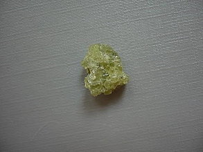 Minerály - Surový kámen - olivín 13 mm, č.37f - 15945426_