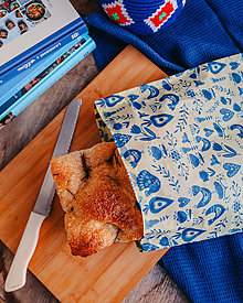 Úžitkový textil - Včelovak • vrecko na chlebík • malý • Modrotlač - 15946423_