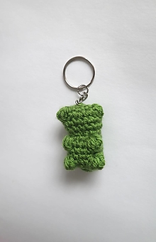 Kľúčenky - Háčkované kľúčenky - prívesky - gumoví medvedíci (Zelená) - 15952028_