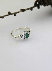 Prstene - smaragd prsteň v striebre, VÝPREDAJ za 1/2 pôvodnej ceny! - 15952963_
