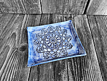 Nádoby - Hranatý tanierik Sedmikráska tmavo modrá 16,5x14cm - 15955511_