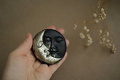 Dekorácie - Slnko a Luna v objatí (Čierno - zlatý) - 15956858_