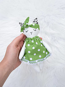 Hračky - Šaty pre mačičku Mínu-zelené bodkované - 15969081_