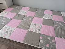 Úžitkový textil - Patchworkový prehoz šedo-ružový - 15972350_