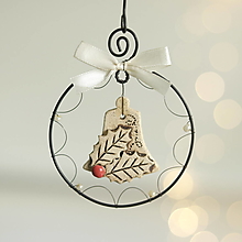 Dekorácie - zvonček s cezmínou- vianočná ozdoba (krémová mašlička) - 15979680_