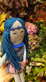 Hračky - Persília, bábika s blyšťavými modrými vláskami - 15980162_