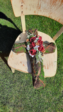 Dekorácie - Ikebana na hrob kríž - 15981723_