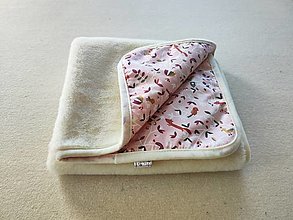 Detský textil - VLNIENKA Ovčie rúno deka 100% MERINO TOP SUPER WASH Natural s kašmírom Zvieratká ružové - 15983515_
