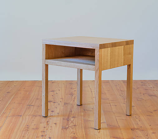 Nábytok - Minimalistický nočný stolík - 15983025_