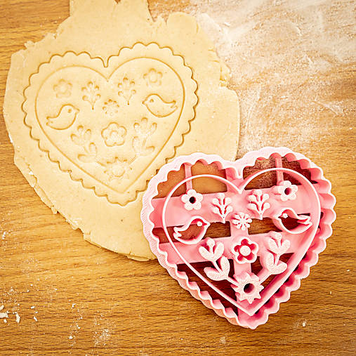 Príbory, varešky, pomôcky - Vykrajovačka - Folk srdiečko - 5 - 0656 (PLA) - 15984694_