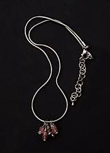 Náhrdelníky - Ružový turmalín, minimalistický náhrdelník, oceľ 316 L - 15981546_