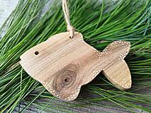 Dekorácie - Vianočná drevená dekorácia... rybka - 15987374_