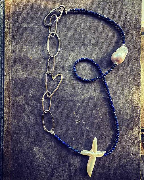Strieborný náhrdelník Love&Pray LapisLazuli