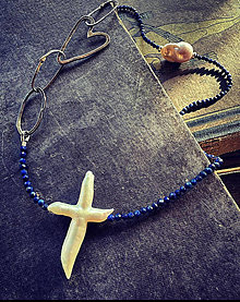 Náhrdelníky - Strieborný náhrdelník Love&Pray LapisLazuli - 15985564_