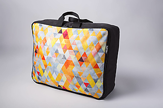 Veľké tašky - Cestovník (Žlto-sivé trojuholníky) - 15987287_