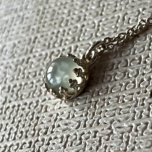 Náhrdelníky - Mini Blue Chalcedony AG925 Pendant / Strieborný prívesok so svetlomodrým chalcedónom P101 - 15989300_