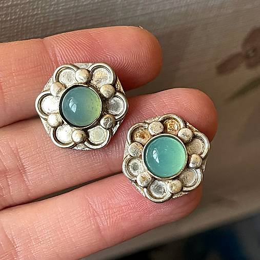 ZĽAVA 40% Chalcedony Vintage Stud Earrings / Napichovacie náušnice s chalcedónom P101