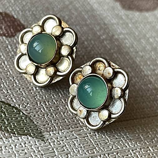 ZĽAVA 40% Chalcedony Vintage Stud Earrings / Napichovacie náušnice s chalcedónom P101