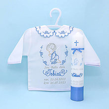 Detské oblečenie - Vyšívaná košieľka na krst "Modrý anjel s ružičkami" (set košieľka + sviečka + SBD + darčeková krabica) - 15988681_