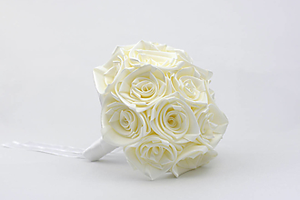 Kytice pre nevestu - Saténová kytica svadobná slonovinová ruže - 15989811_