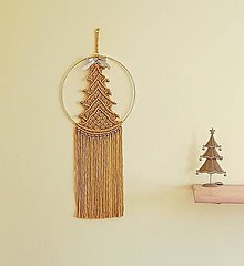 Dekorácie - Vianočný stromček zlatý v kruhu - 15988426_